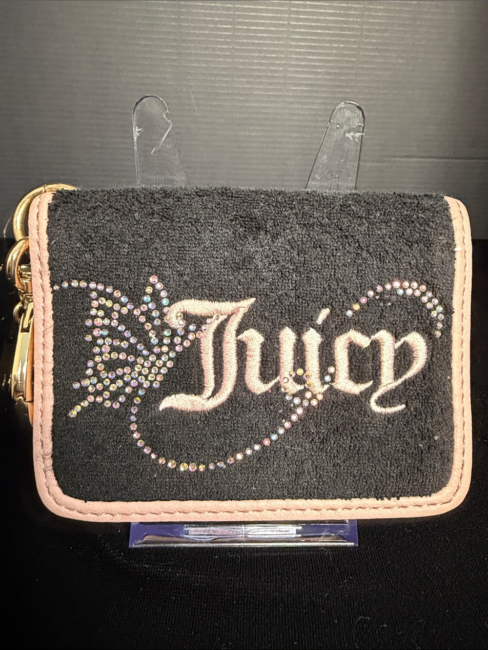 Juicy Couture Black and Pink Makeup Brush & Accessory Gift Basket - Picture 3 of 11
